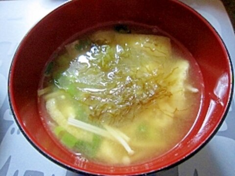 和朝食！えのきと油揚げのとろろ昆布のっけお味噌汁